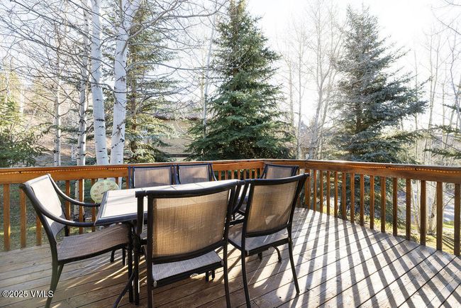 Main Floor Deck | Image 14