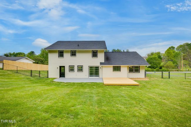 5805 Cochise Trl, House other with 3 bedrooms, 3 bathrooms and null parking in Kingsport TN | Image 34
