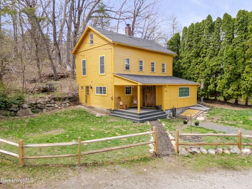 43 Hart St, Housatonic, MA, 01236-9005 | Card Image