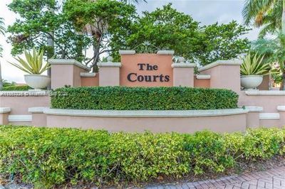 904 - 6700 Nw 114th Ave, Condo with 3 bedrooms, 2 bathrooms and null parking in Doral FL | Image 1