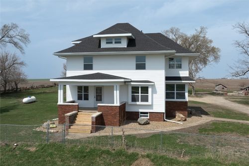 2253 73rd St, Van Horne, IA, 52346-9807 | Card Image