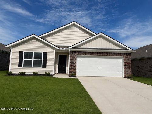 99 Pine St, Byhalia, MS, 38611-5500 | Card Image