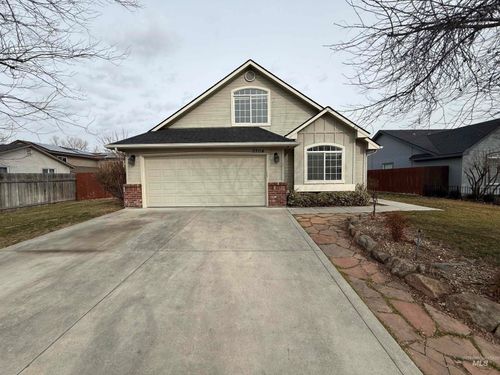 2204 W Garden Ave, Nampa, ID, 83651-8835 | Card Image