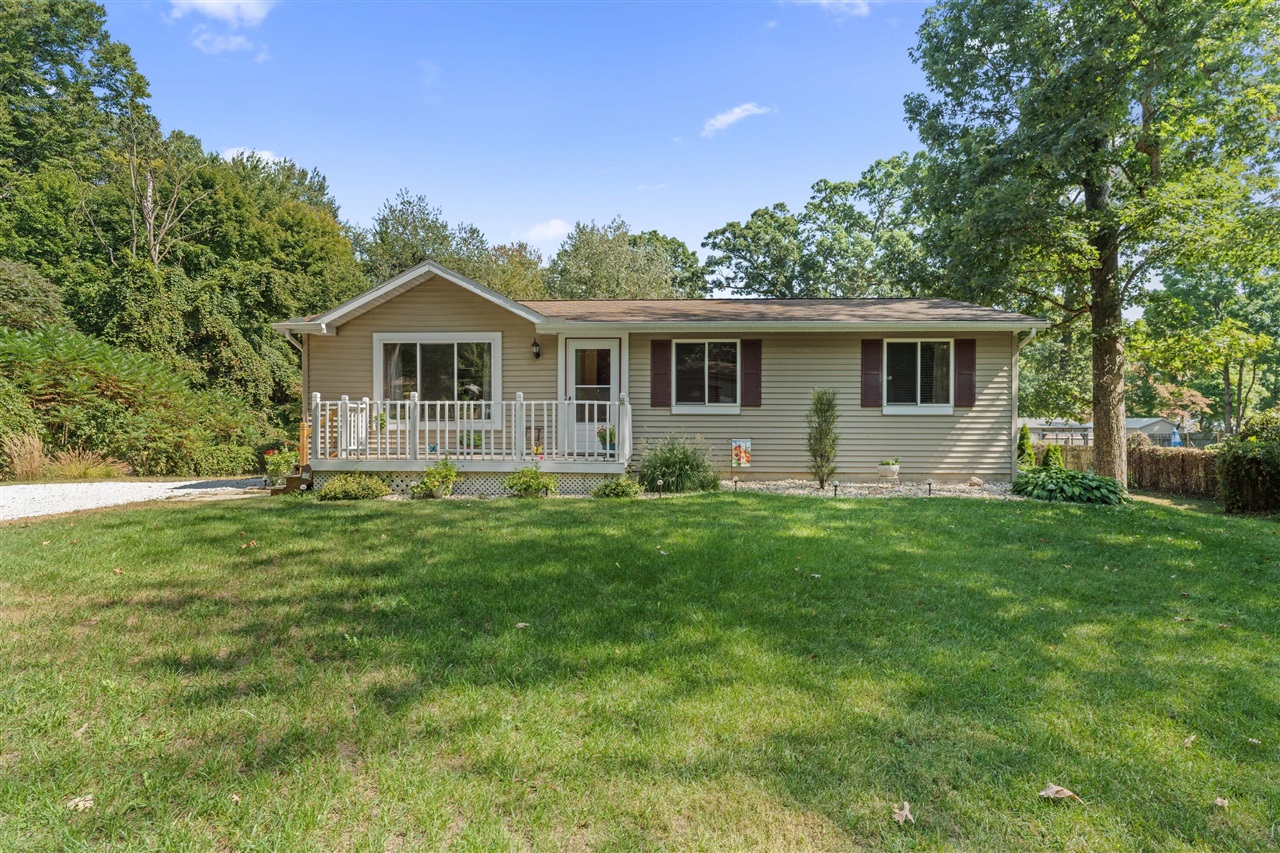 Greenfield Ave, Niles, MI 49120
