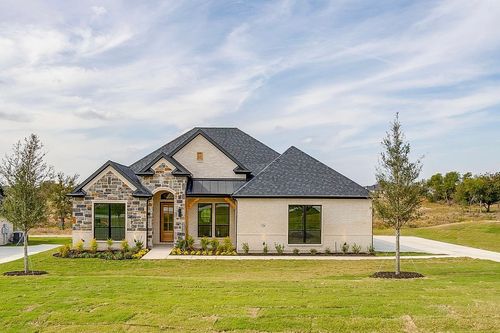 320 Slimp Blf, Azle, TX, 76020-1399 | Card Image