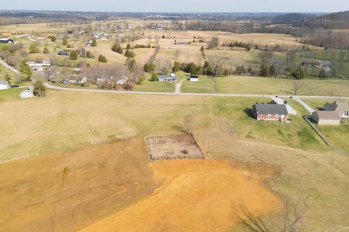 27 Welch Road, Jeffersonville, KY, 40337 | Card Image