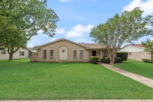518 Colonial Drive, Garland, TX, 75043 | Card Image