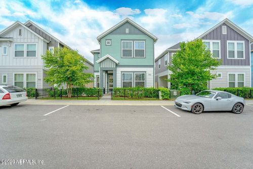 7413 Beach Walk Pl, JACKSONVILLE, FL, 32256-8047 | Card Image