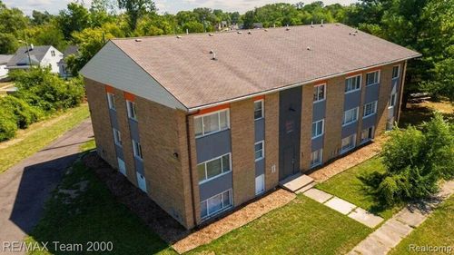 18230 Weaver St, Detroit, MI, 48228-1183 | Card Image