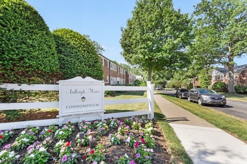 33-349 Bloomfield Ave, Verona, NJ, 07044-2461 | Card Image