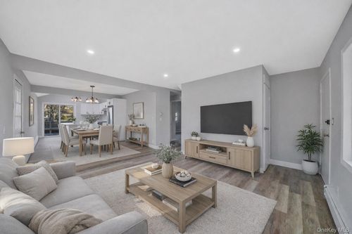 139 Madison St, Mastic, NY, 11950-4604 | Card Image