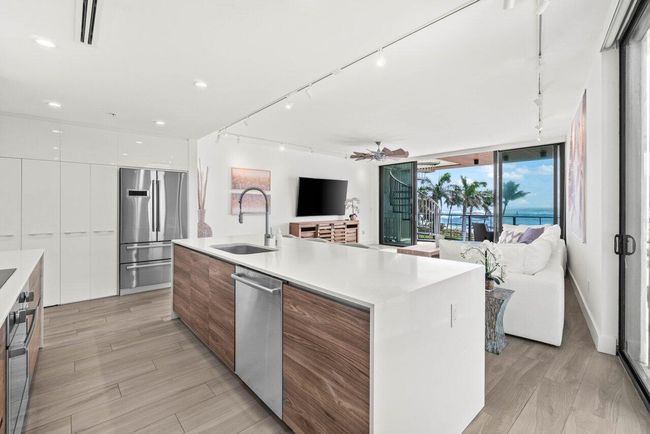 APT-304 - 106 Inlet Way, Condo with 2 bedrooms, 3 bathrooms and null parking in Palm Beach Shores FL | Image 10