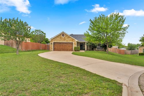 7 Westridge Pl, Lampasas, TX, 76550-1393 | Card Image