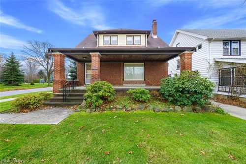 down-3850 Mayfield Rd, Cleveland Heights, OH, 44121-1747 | Card Image
