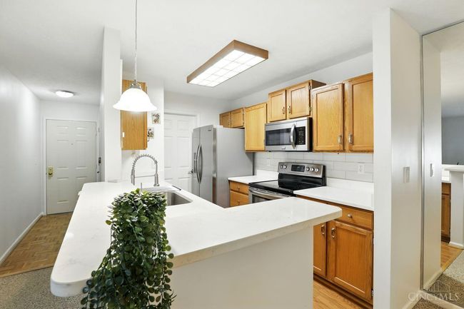 710 Carrington Pl, Condo with 2 bedrooms, 2 bathrooms and null parking in Loveland OH | Image 13