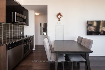 719 - 98 Lillian St, Condo with 2 bedrooms, 2 bathrooms and 1 parking in Toronto ON | Image 3