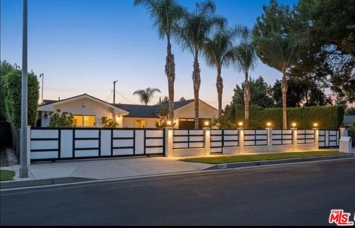 6243 Berquist Ave, Woodland Hills, CA, 91367-1509 | Card Image