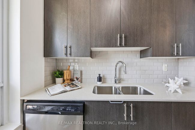 1005 - 1346 Danforth Rd, Condo with 3 bedrooms, 2 bathrooms and null parking in Toronto ON | Image 21