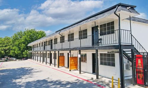 2910 Prichard Ln, Dallas, TX, 75227-6852 | Card Image