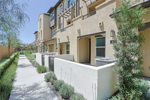 unit-87-295 Vista Dr, La Habra, CA, 90631-5689 | Card Image