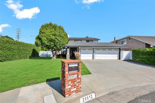 20012 Mural Cir, Huntington Beach, CA, 92646-4647 | Card Image