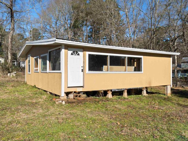 202 Sims Circle Rd, House other with 2 bedrooms, 1 bathrooms and null parking in Avinger TX | Image 4