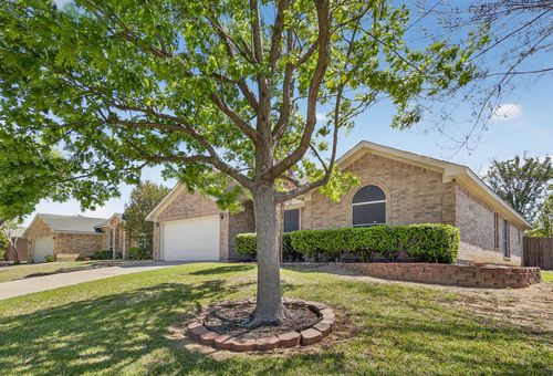 628 Dover Heights Trl, Mansfield, TX, 76063-2860 | Card Image