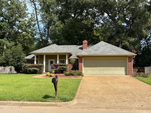 429 Brentwood Dr, Madison, MS, 39110-8505 | Card Image
