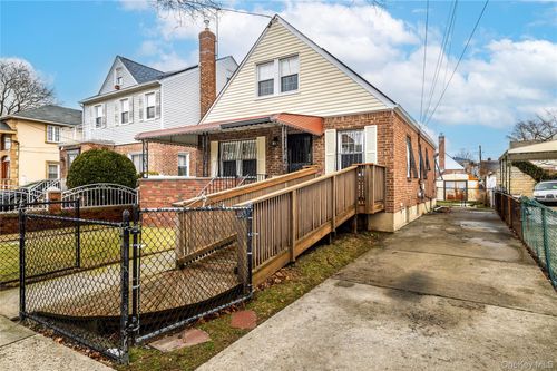 11515 141st Street, New York, NY, 11436 | Card Image