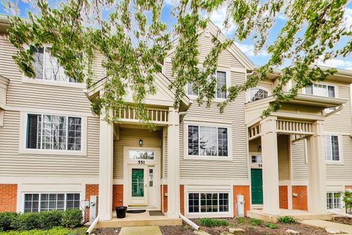 551 Cary Woods Cir, Cary, IL, 60013-2069 | Card Image