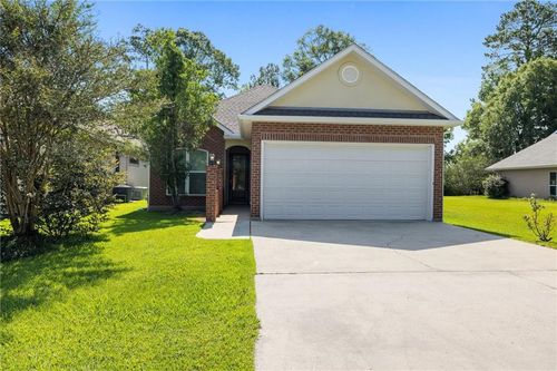 10 Pin Oak Ln, Hammond, LA, 70401-8201 | Card Image
