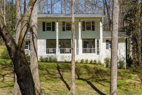 204 Devonwood Dr, Sandy Springs, GA, 30328-1909 | Card Image