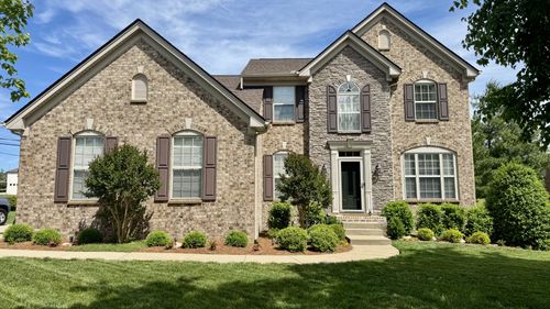 1023 Avery Trace Cir, Hendersonville, TN, 37075-7202 | Card Image