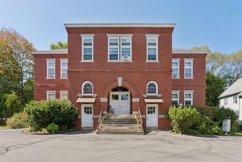 10-85 Middle Street, Hallowell, ME, 04347 | Card Image