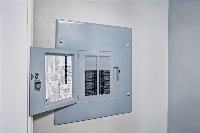 electric panel | Image 23