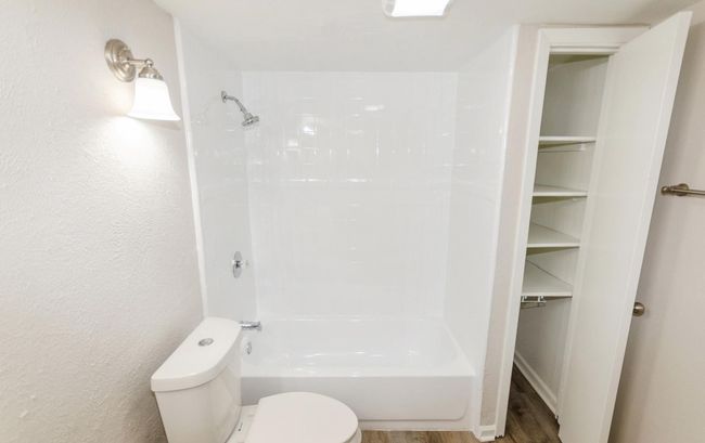 APT-152 - 4859 Cedar Springs Rd, Condo with 2 bedrooms, 1 bathrooms and null parking in Dallas TX | Image 11