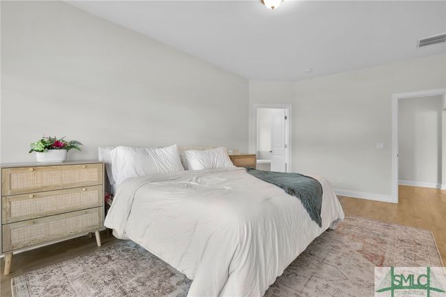 main level primary suite | Image 22