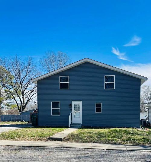 14 N High St, Smithton, IL, 62285-1738 | Card Image