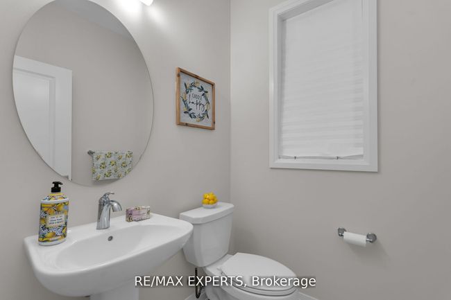 27 Sweet Cicely St, House attached with 4 bedrooms, 3 bathrooms and 1 parking in Springwater ON | Image 17