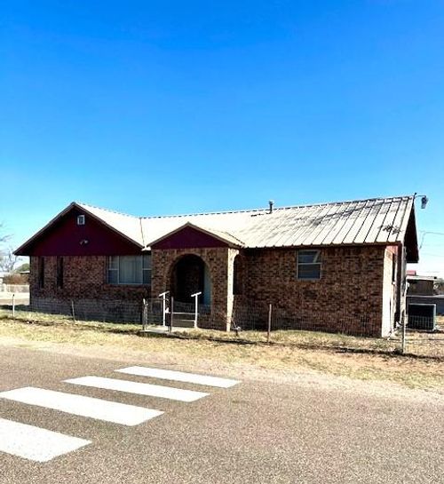 500 W F St, Monahans, TX, 79756-3125 | Card Image