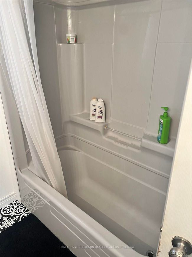 31 Poplar St, House other with 2 bedrooms, 2 bathrooms and 10 parking in Dowling ON | Image 24