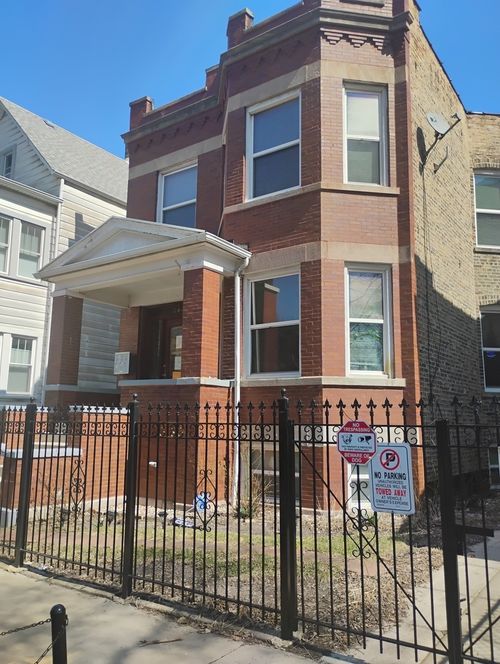 2441 N Hamlin Ave, Chicago, IL, 60647-2229 | Card Image