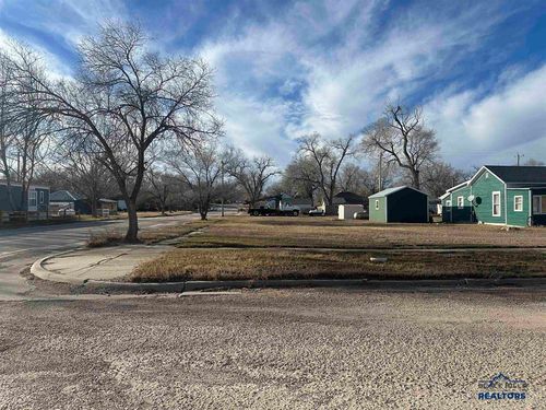 510 3rd Ave, Edgemont, SD, 57735-4912 | Card Image