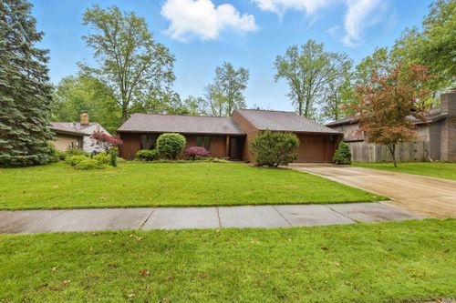 1806 Duprey Dr, Fort Wayne, IN, 46815-7610 | Card Image