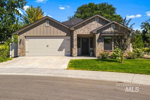 1250 N Parkshire Way, Meridian, ID, 83642-2610 | Card Image