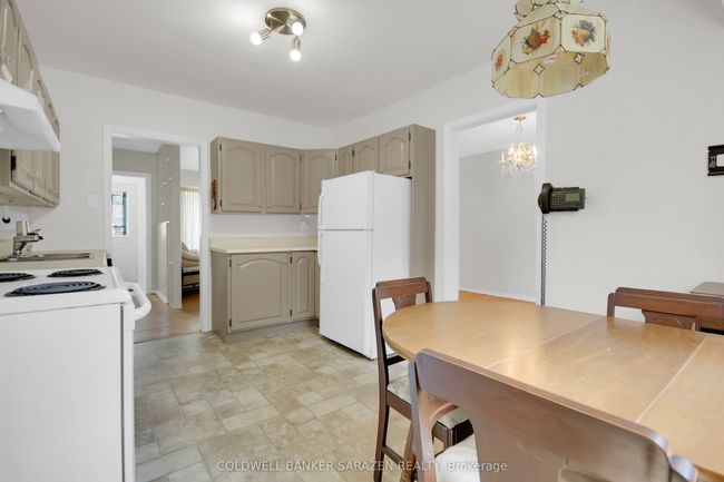 70 Viewmount Dr, House other with 4 bedrooms, 2 bathrooms and 3 parking in Nepean ON | Image 20