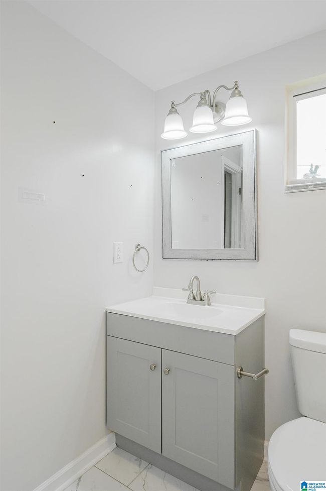 2033 E Lake Blvd, House other with 3 bedrooms, 2 bathrooms and null parking in TARRANT AL | Image 29