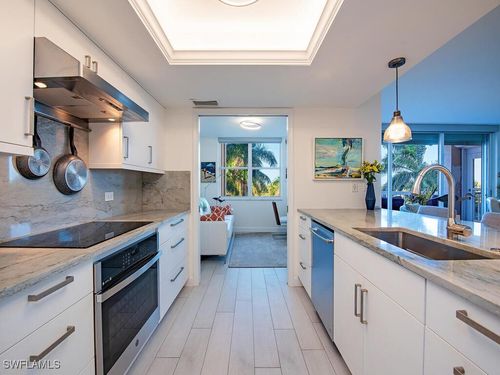 apt-303-6585 Nicholas Blvd, NAPLES, FL, 34108-8209 | Card Image