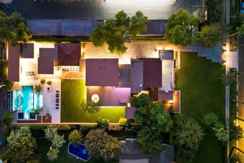 341 E Monte Vista Rd, Phoenix, AZ, 85004-1438 | Card Image