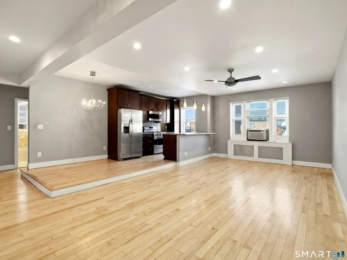 apt-2-2b-70 Strawberry Hill Ave, Stamford, CT, 06902-2622 | Card Image